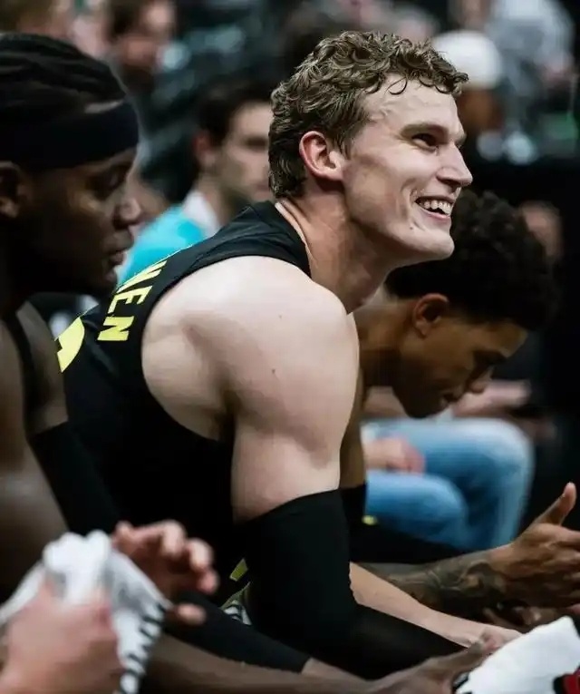 尤其是在小 尤其是在小