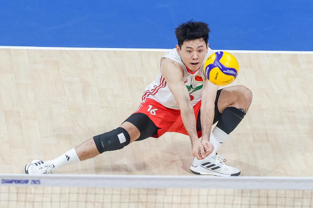 巴西队, 秀中以, 中国队首战 巴西队, 秀中以, 中国队首战